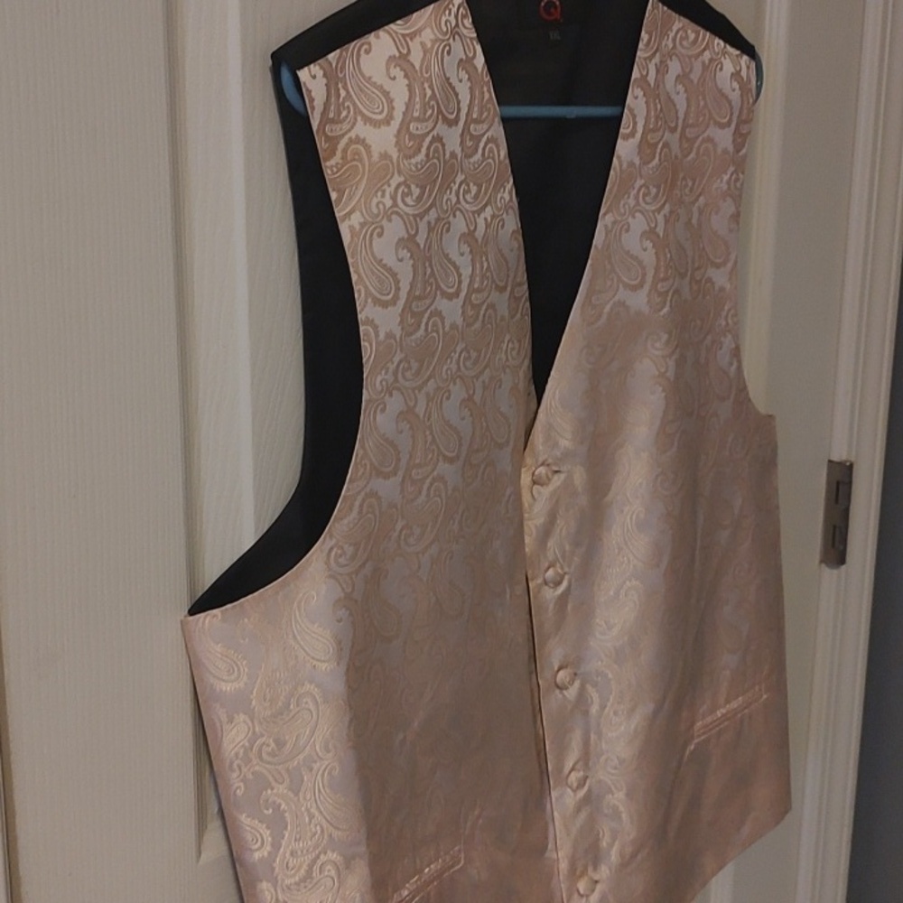 Peach Button-Up Vest - Picture 2 of 7